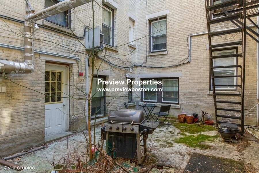 3 bed, 1 bath apartment for rent at 26 Chiswick Rd Unit 8, Brighton — photo 31 of 33