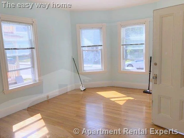 2 bed, 1 bath apartment for rent at 26 Claremon St Unit 1, Davis Square — photo 2 of 8