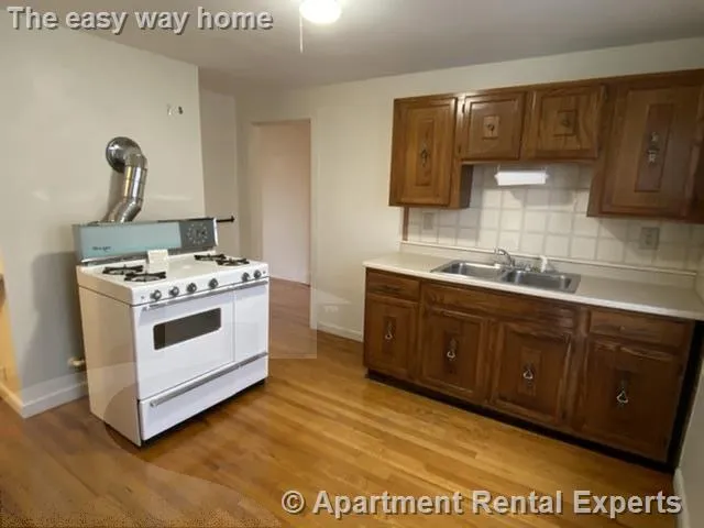 1 bed, 1 bath apartment for rent at 26 Claremon St Unit 3, Davis Square — photo 7 of 16