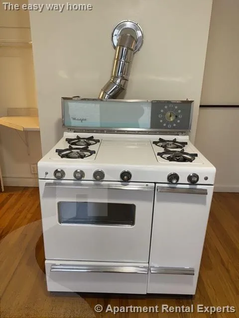 1 bed, 1 bath apartment for rent at 26 Claremon St Unit 3, Davis Square — photo 8 of 16