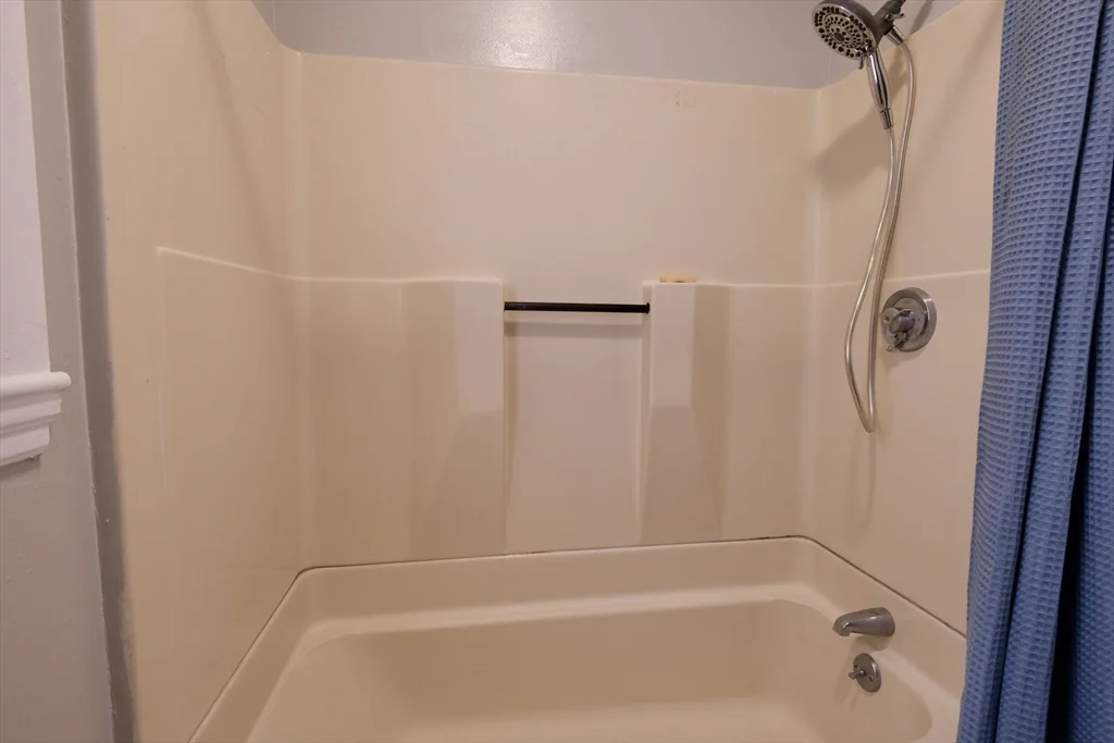 4 bed, 2 bath apartment for rent at 26 Cleveland St Unit A, Dedham — photo 10 of 28
