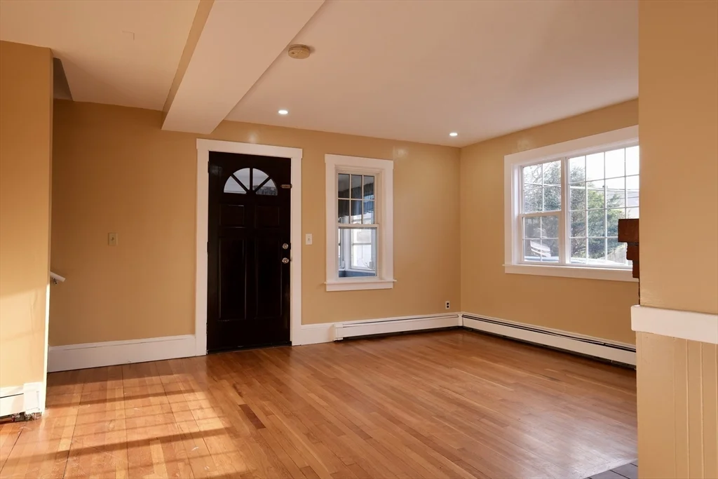 4 bed, 2 bath apartment for rent at 26 Cleveland St Unit A, Dedham — photo 5 of 28