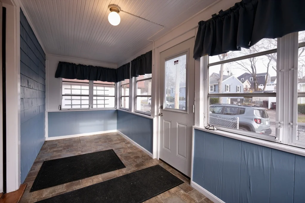 4 bed, 2 bath apartment for rent at 26 Cleveland St Unit A, Dedham — photo 28 of 28