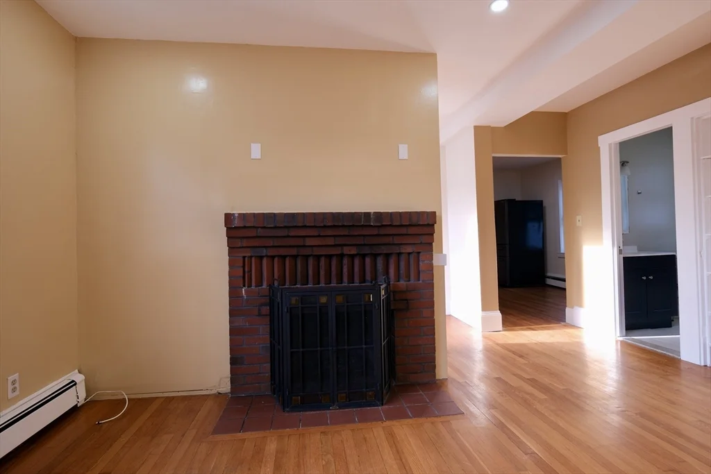 4 bed, 2 bath apartment for rent at 26 Cleveland St Unit A, Dedham — photo 4 of 28