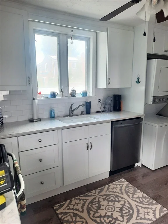 2 bed, 1 bath apartment for rent at 26 Columbus Rd Unit 26, Marshfield — photo 2 of 7