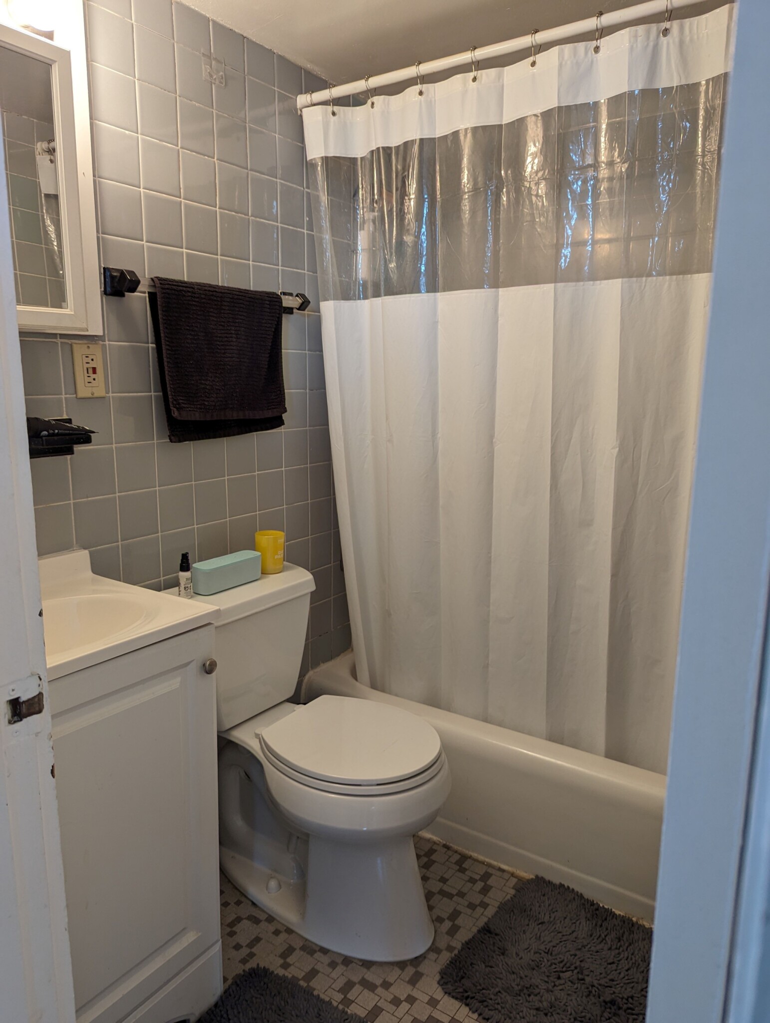 1 bed, 1 bath apartment for rent at 26 Commonwealth Ter Unit 12AA, Brighton — photo 5 of 9