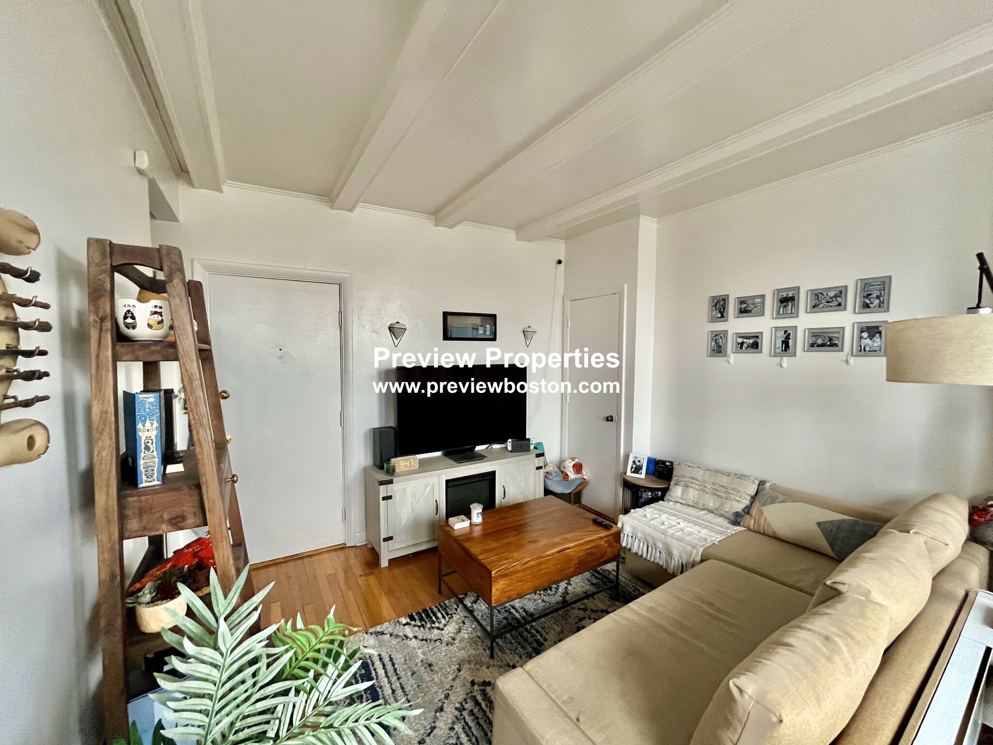 1 bed, 1 bath apartment for rent at 26 Commonwealth Ter Unit 12AAP, Brighton