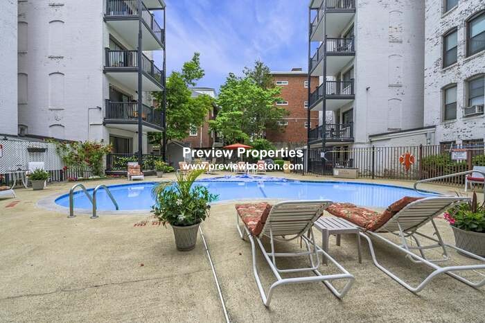 1 bed, 1 bath apartment for rent at 26 Commonwealth Ter Unit 12AAP, Brighton — photo 6 of 10