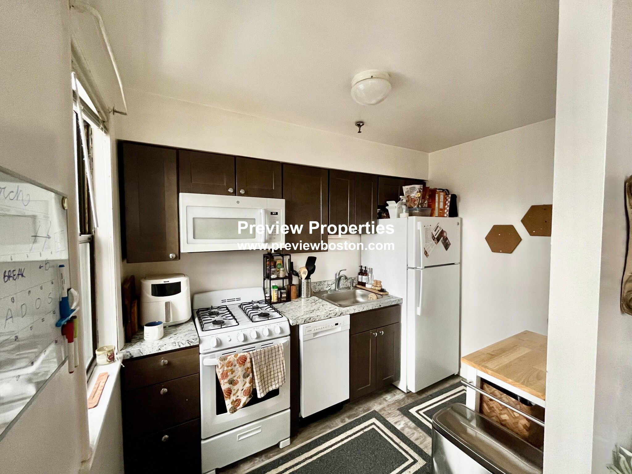 1 bed, 1 bath apartment for rent at 26 Commonwealth Ter Unit 12AAP, Brighton — photo 4 of 10