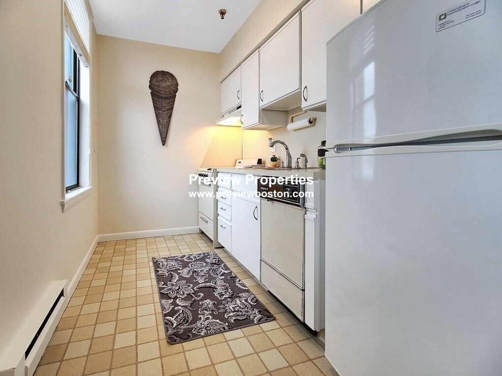 1 bed, 1 bath apartment for rent at 26 Commonwealth Ter Unit 14P, Brighton — photo 7 of 13