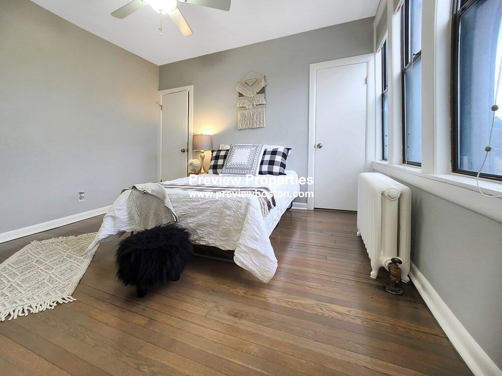 1 bed, 1 bath apartment for rent at 26 Commonwealth Ter Unit 14P, Brighton — photo 5 of 13