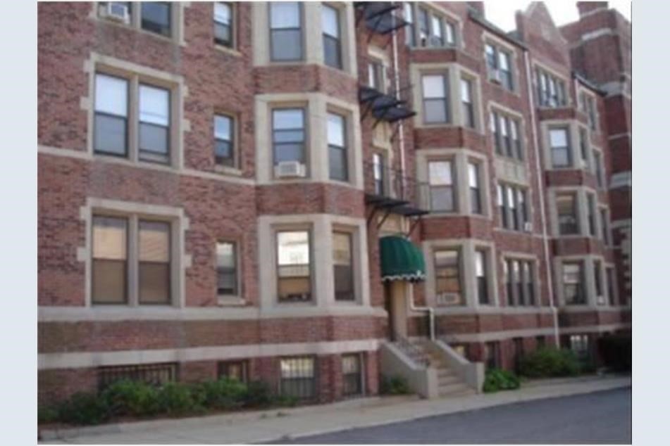 1 bed, 1 bath apartment for rent at 26 Commonwealth Ter Unit 17, Brighton — photo 5 of 5