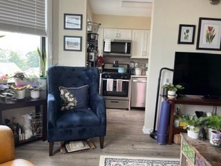 1 bed, 1 bath apartment for rent at 26 Commonwealth Ter Unit 17, Brighton — photo 2 of 5