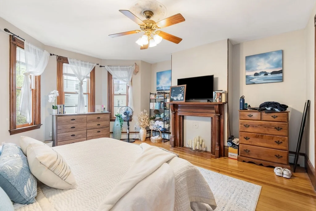 2 bed, 1 bath apartment for rent at 26 Cordis St Unit 1, Charlestown — photo 5 of 19