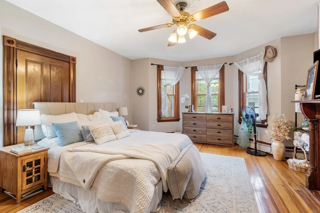 2 bed, 1 bath apartment for rent at 26 Cordis St Unit 1, Charlestown — photo 4 of 19