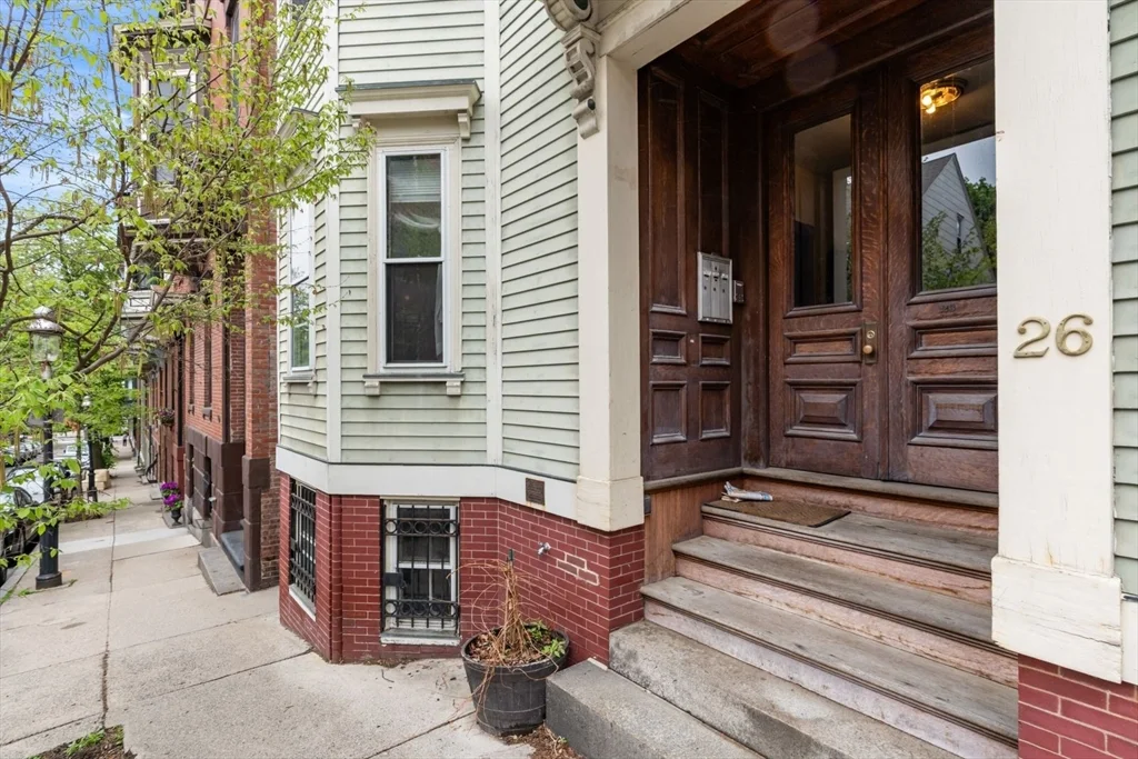 2 bed, 1 bath apartment for rent at 26 Cordis St Unit 1, Charlestown — photo 16 of 19