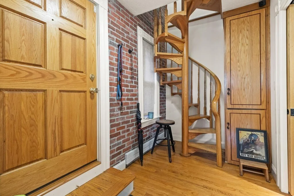 2 bed, 1 bath apartment for rent at 26 Cumberland St Unit B, Back Bay — photo 6 of 10