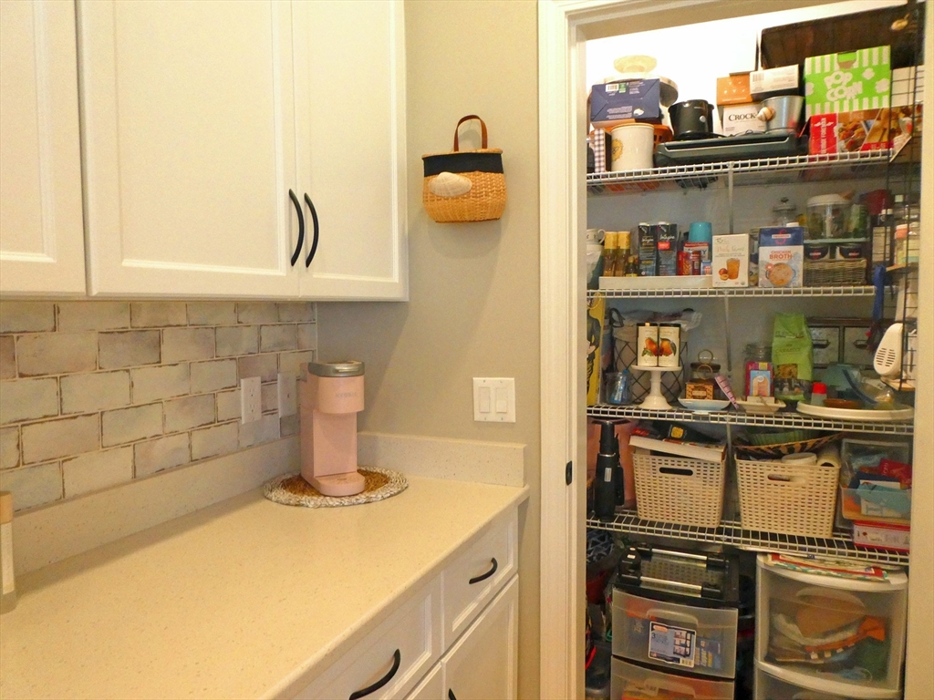 3 bed, 2 bath apartment for rent at 26 Daisy Ln Unit Condo, Plymouth — photo 14 of 35