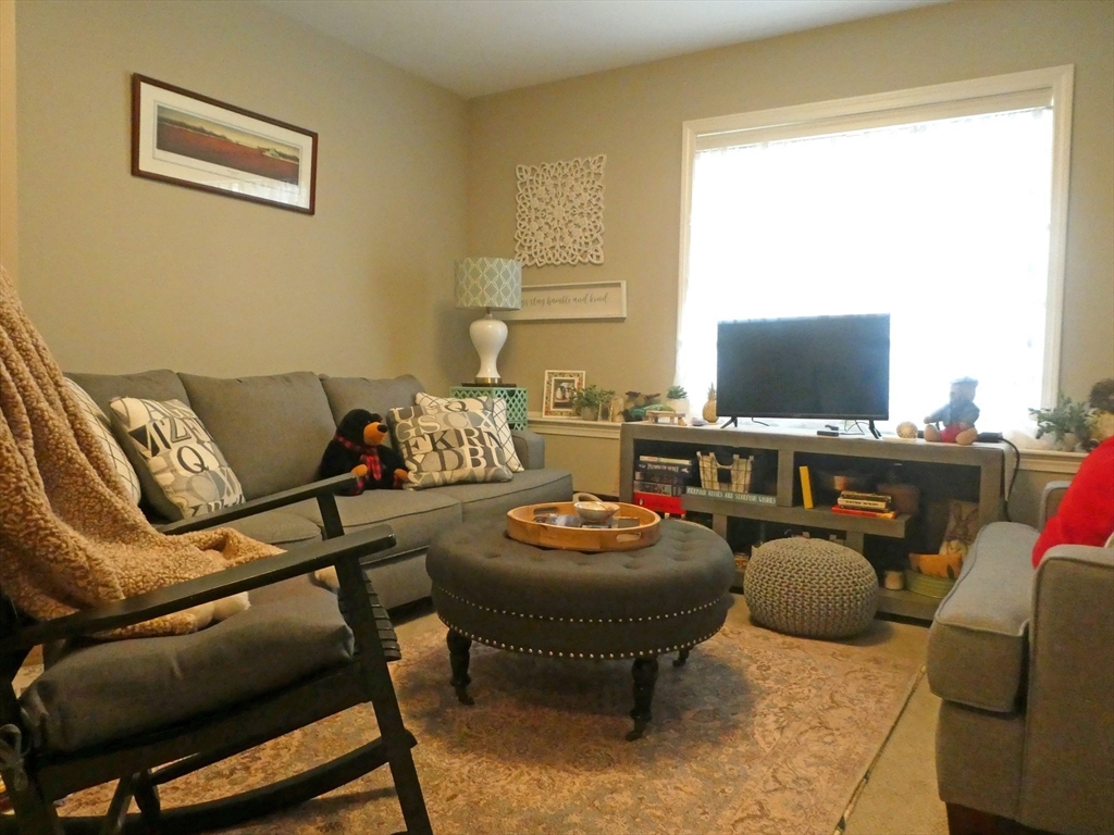 3 bed, 2 bath apartment for rent at 26 Daisy Ln Unit Condo, Plymouth — photo 28 of 35