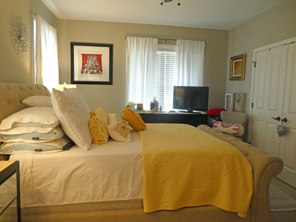 3 bed, 2 bath apartment for rent at 26 Daisy Ln Unit Condo, Plymouth — photo 22 of 35