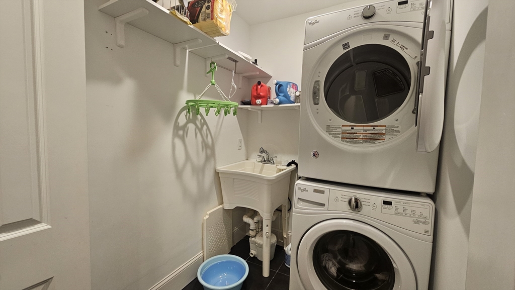 2 bed, 2 bath apartment for rent at 26 Dana St Unit 1, Winter Hill — photo 13 of 21