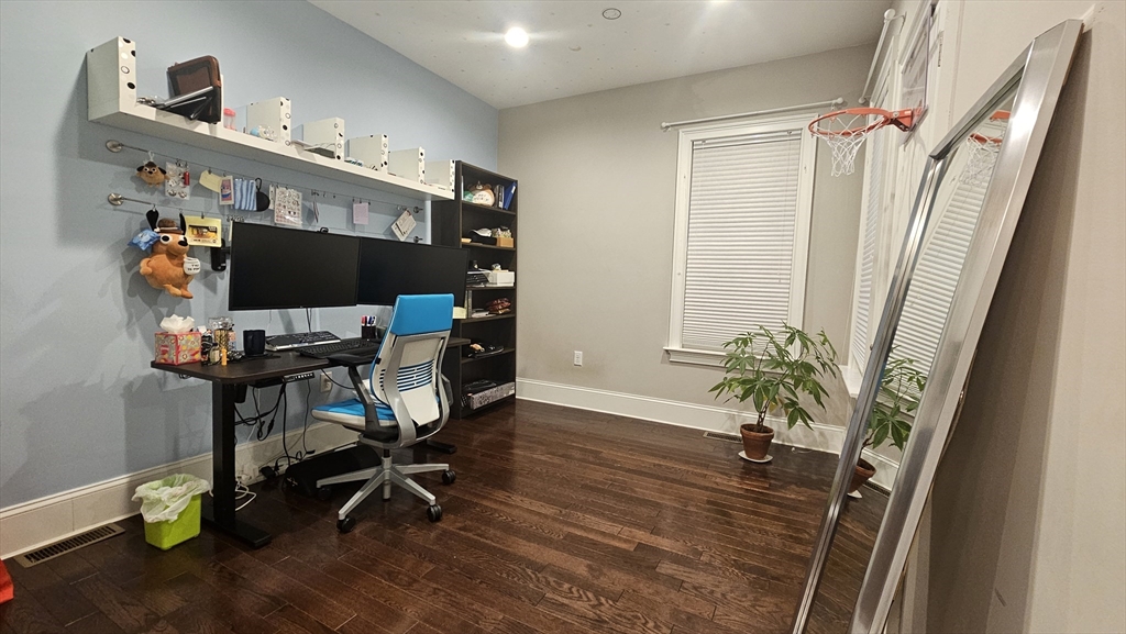 2 bed, 2 bath apartment for rent at 26 Dana St Unit 1, Winter Hill — photo 8 of 21