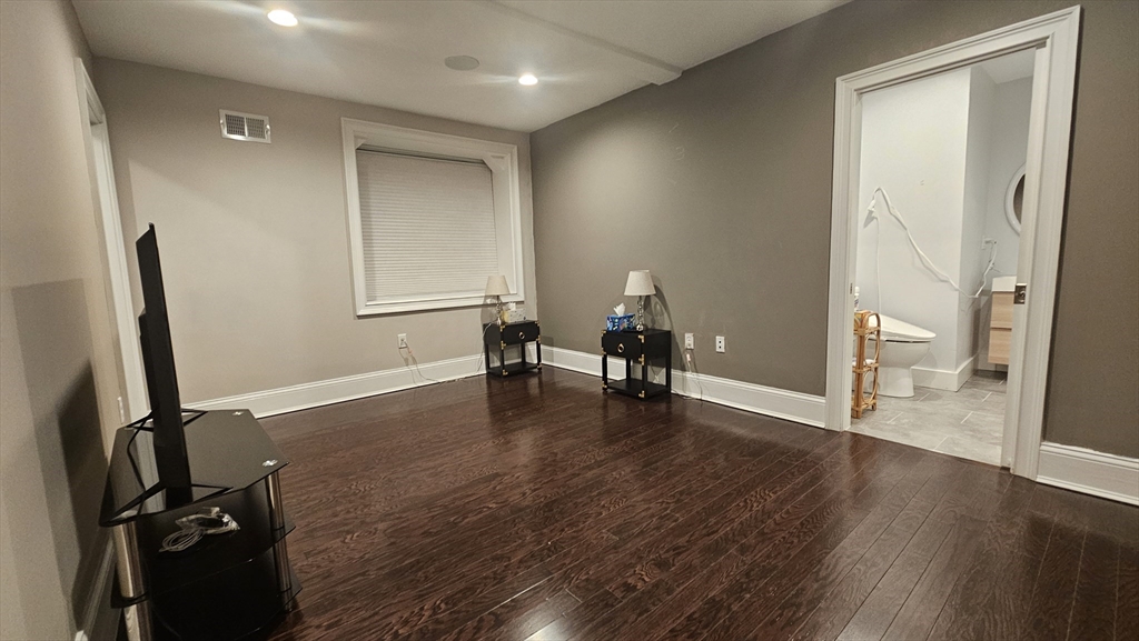 2 bed, 2 bath apartment for rent at 26 Dana St Unit 1, Winter Hill — photo 16 of 21