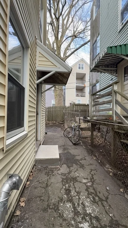 3 bed, 1 bath apartment for rent at 26 Darling Unit 1, Mission Hill — photo 21 of 26