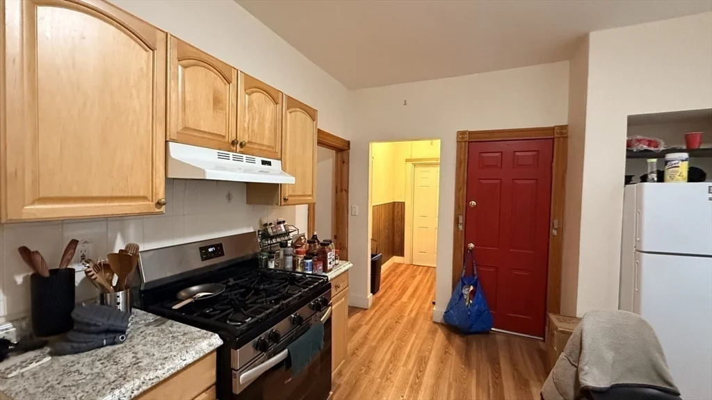 3 bed, 1 bath apartment for rent at 26 Darling Unit 1, Mission Hill — photo 9 of 26