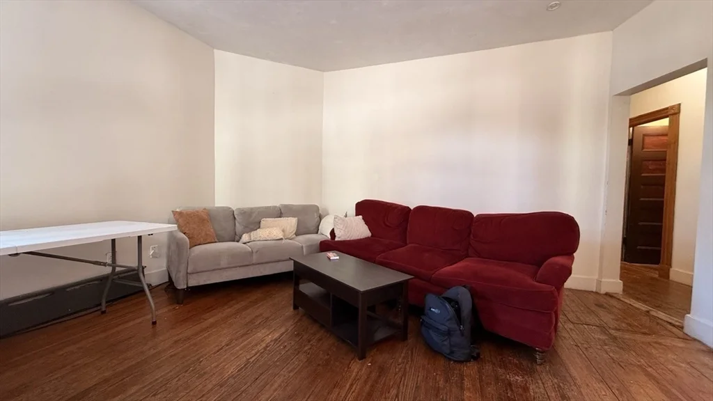 3 bed, 1 bath apartment for rent at 26 Darling Unit 1, Mission Hill — photo 20 of 26