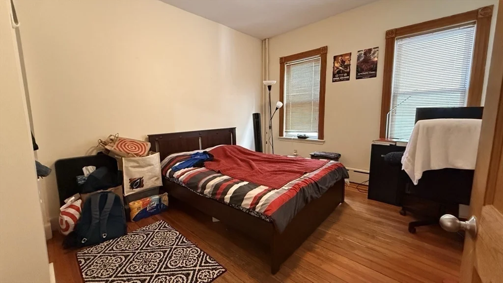3 bed, 1 bath apartment for rent at 26 Darling Unit 1, Mission Hill — photo 6 of 26