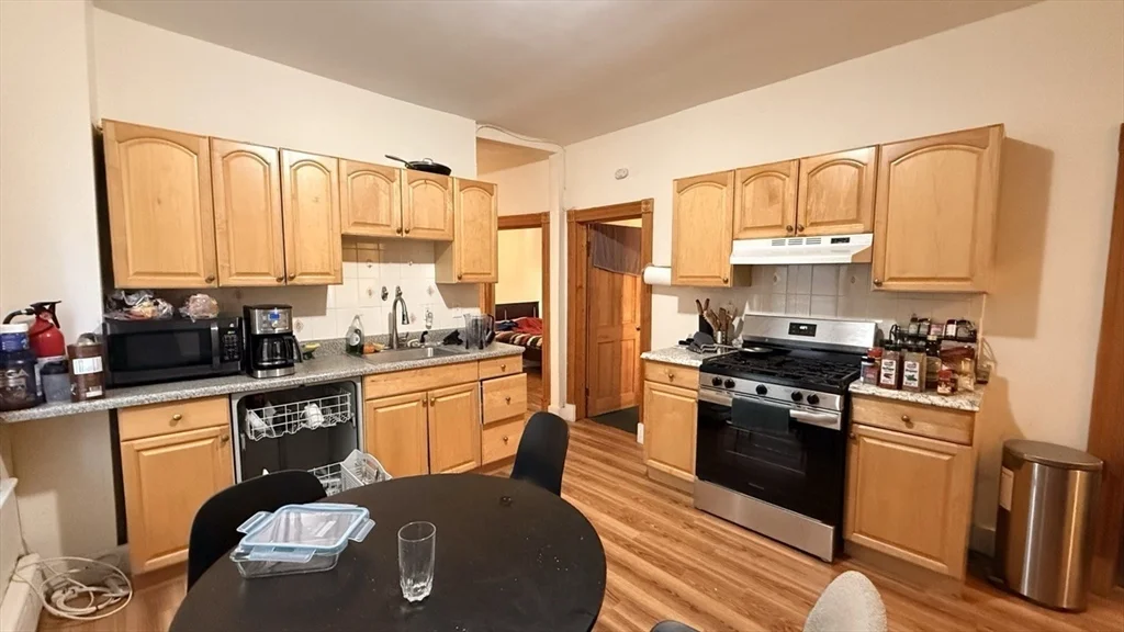 3 bed, 1 bath apartment for rent at 26 Darling Unit 1, Mission Hill — photo 1 of 26