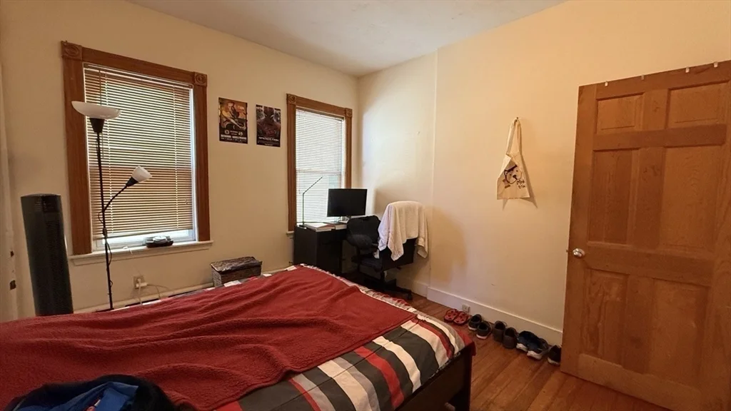 3 bed, 1 bath apartment for rent at 26 Darling Unit 1, Mission Hill — photo 14 of 26