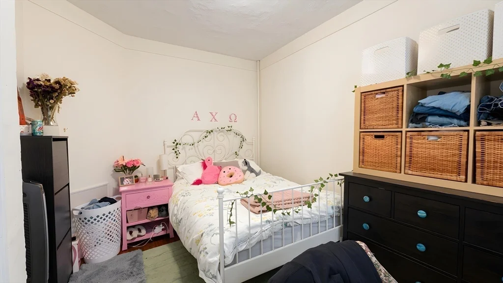 4 bed, 1 bath apartment for rent at 26 Darling Unit 2, Mission Hill — photo 12 of 15