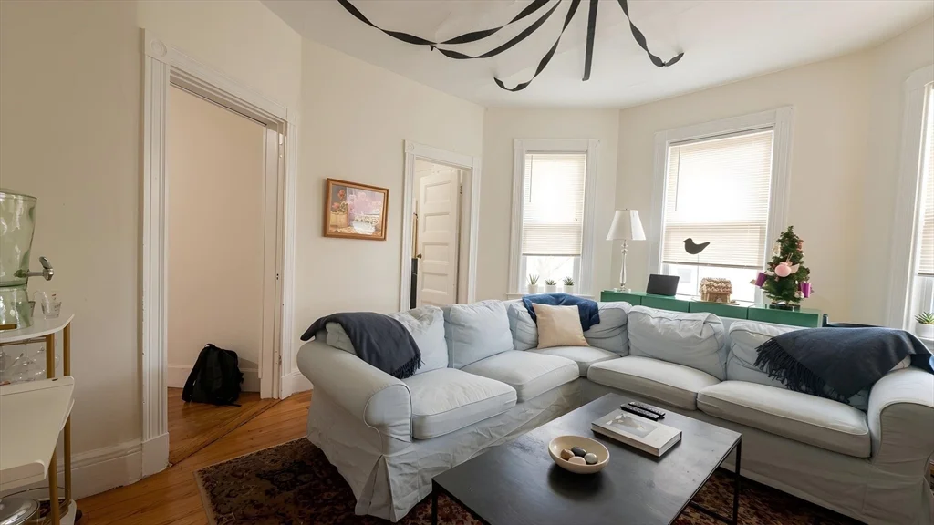 4 bed, 1 bath apartment for rent at 26 Darling Unit 2, Mission Hill — photo 13 of 15