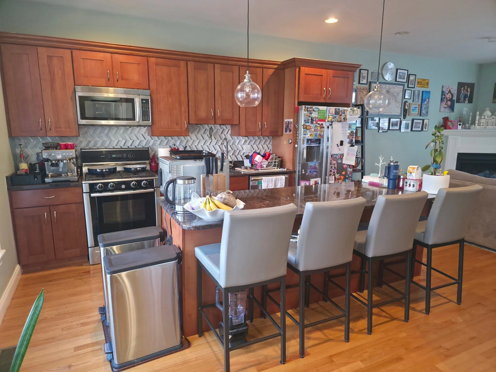 4 bed, 2 bath apartment for rent at 26 Dorr St Unit 26, Roxbury — photo 2 of 18