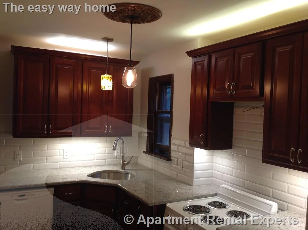 3 bed, 1 bath apartment for rent at 26 Dover St Unit 2, Davis Square — photo 11 of 23