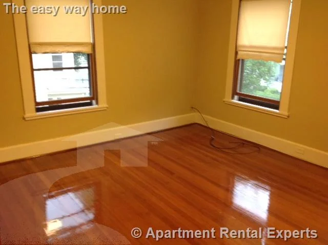 3 bed, 1 bath apartment for rent at 26 Dover St Unit 2, Davis Square — photo 16 of 23