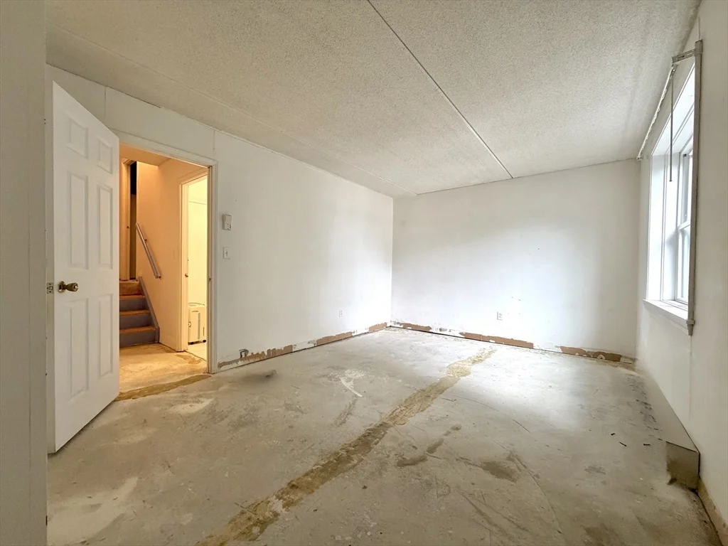 3 bed, 2 bath apartment for rent at 26 Ellingwood St Unit 26, Mission Hill — photo 15 of 28