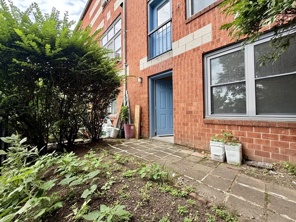 3 bed, 2 bath apartment for rent at 26 Ellingwood St Unit 26, Mission Hill — photo 28 of 28