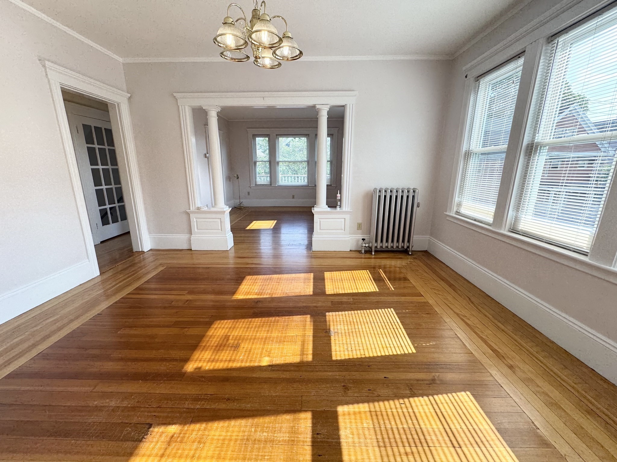 2 bed, 1 bath apartment for rent at 26 Emerald St Unit 0, Medford — photo 2 of 7