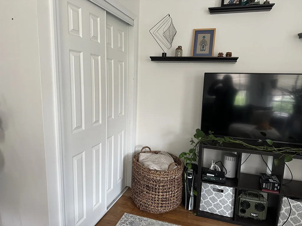 2 bed, 1 bath apartment for rent at 26 Emerson St Unit 1, Medford — photo 18 of 18