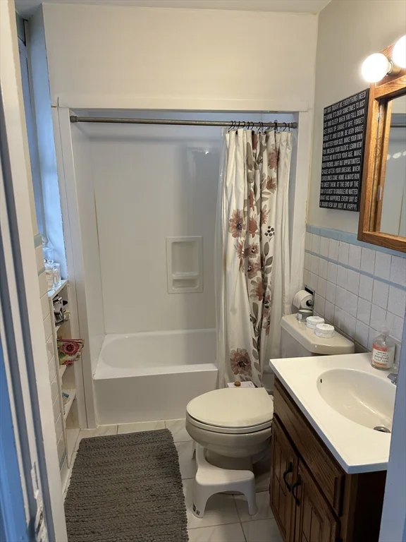 2 bed, 1 bath apartment for rent at 26 Emerson St Unit 1, Medford — photo 13 of 18