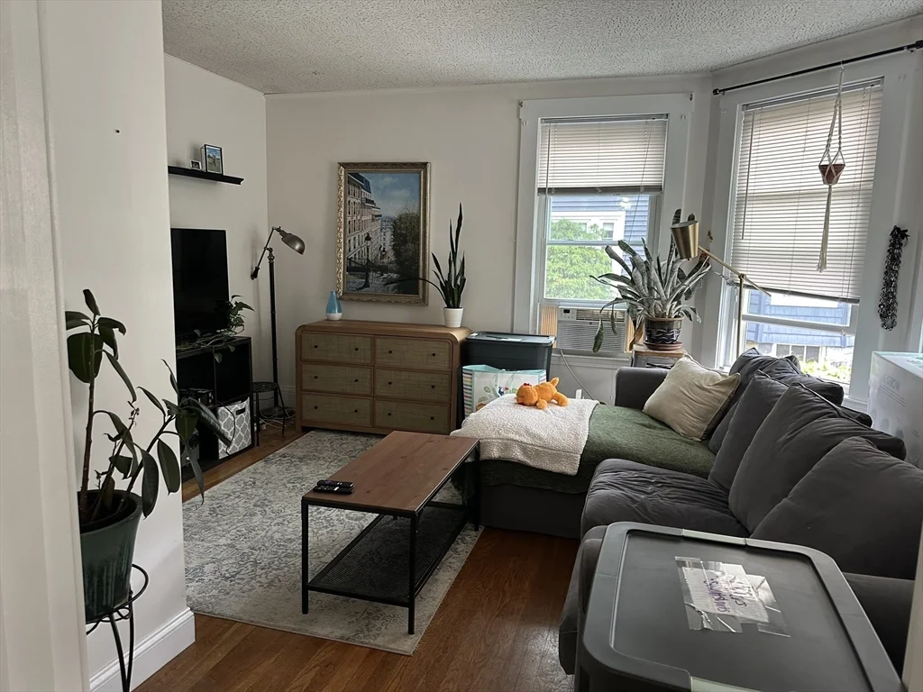 2 bed, 1 bath apartment for rent at 26 Emerson St Unit 1, Medford — photo 17 of 18