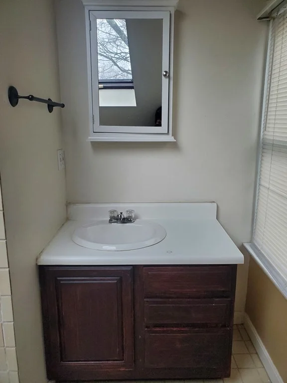 1 bed, 1 bath apartment for rent at 26 Fairview St Unit 3, Dedham — photo 4 of 6