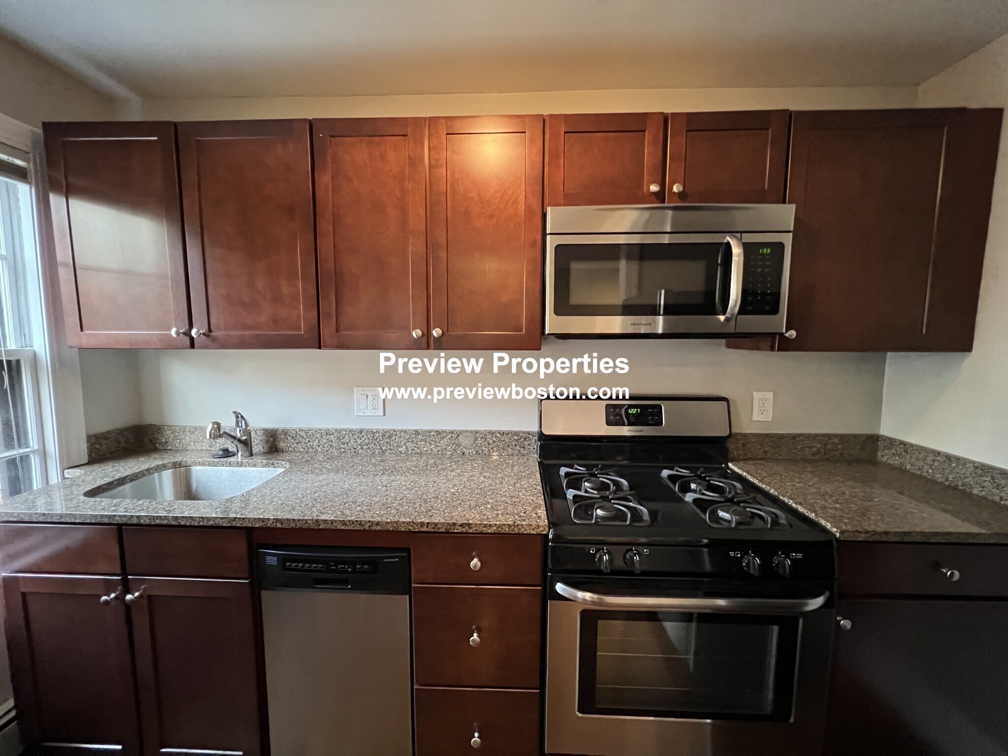 1 bed, 1 bath apartment for rent at 26 Fayette St Unit 2P, Back Bay