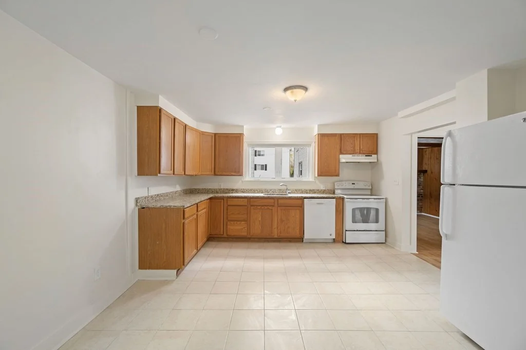 2 bed, 1 bath apartment for rent at 26 Fisher St Unit 1, North Attleboro — photo 9 of 25