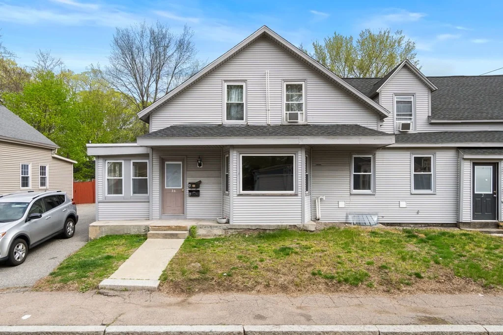 2 bed, 1 bath apartment for rent at 26 Fisher St Unit 1, North Attleboro