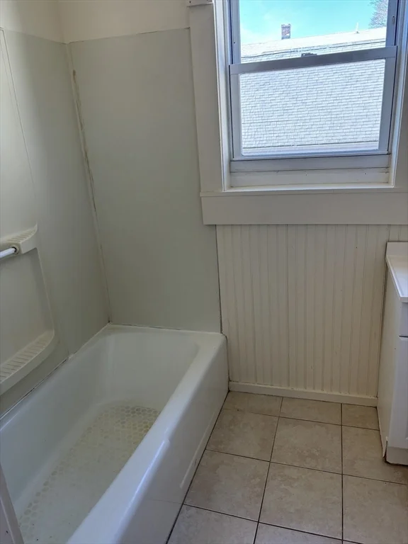 2 bed, 1 bath apartment for rent at 26 Fisher St Unit B, North Attleboro — photo 7 of 13