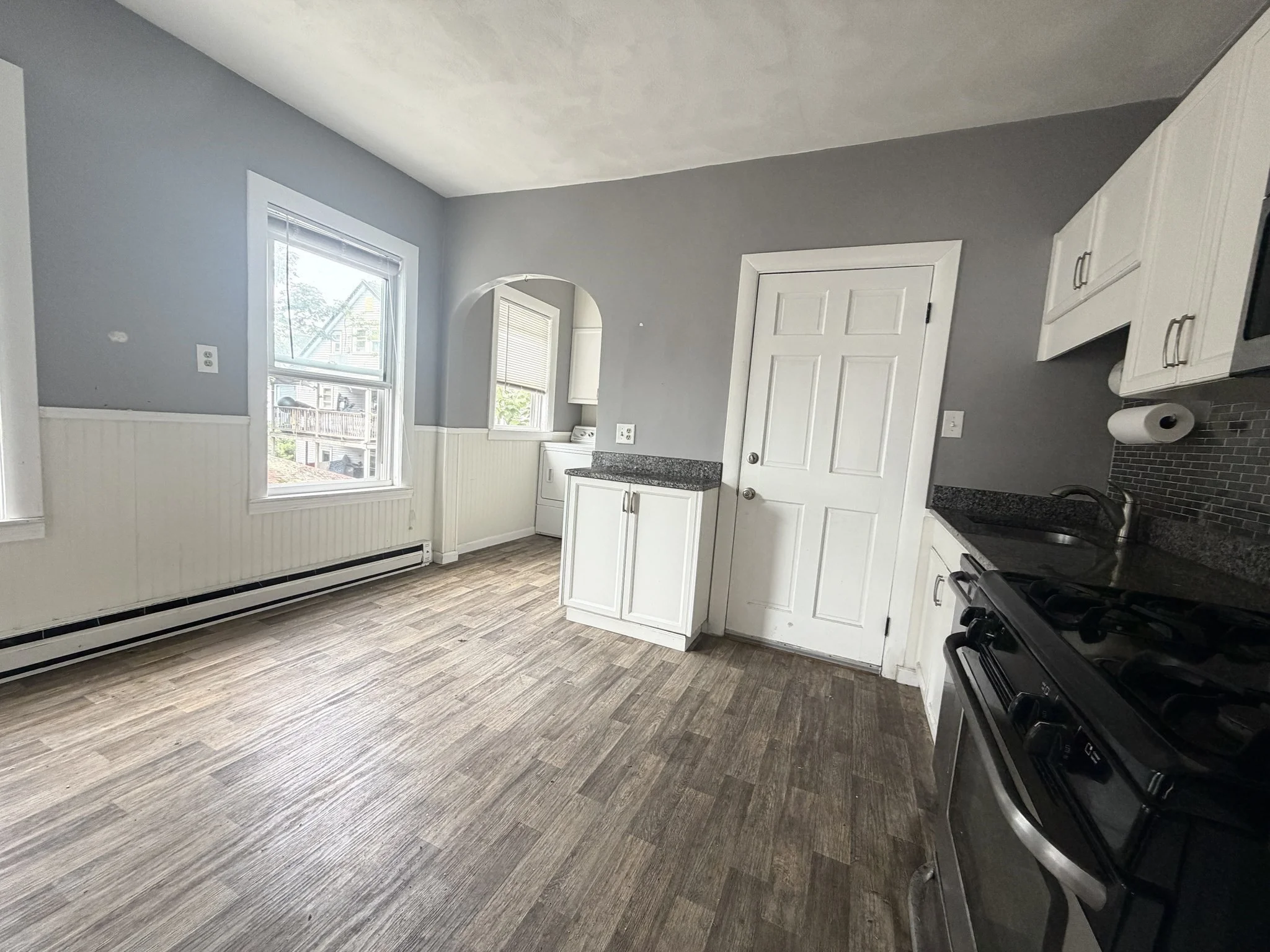 2 bed, 1 bath apartment for rent at 26 Forrest St Unit 2, Winthrop — photo 4 of 22